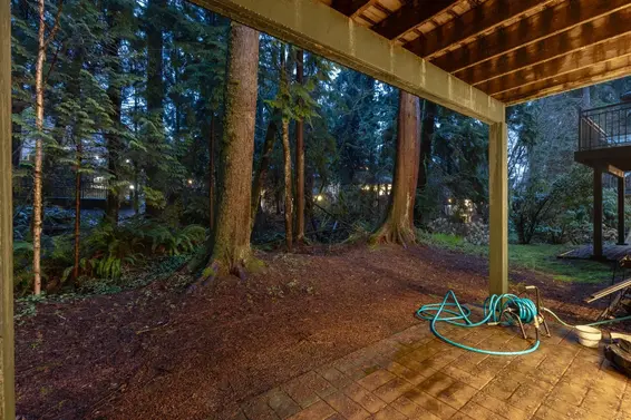 1188 Strathaven Drive, North Vancouver For Sale - image 30