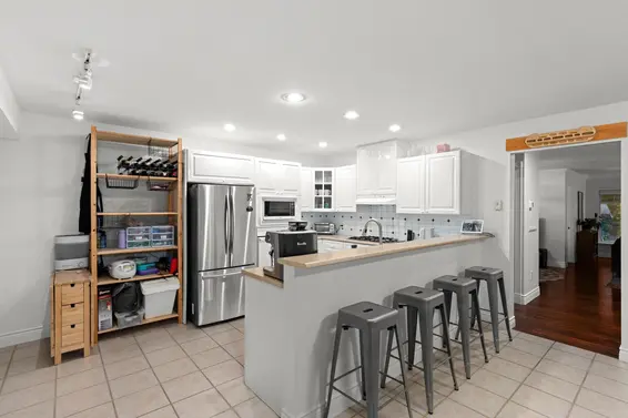 1188 Strathaven Drive, North Vancouver For Sale - image 4