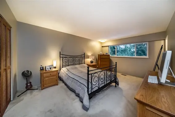 3780 Regent Avenue, North Vancouver For Sale - image 11