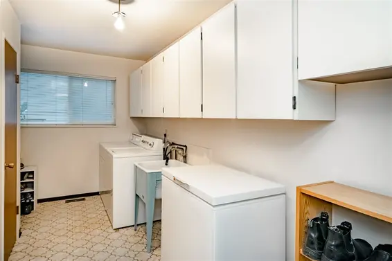 3780 Regent Avenue, North Vancouver For Sale - image 17