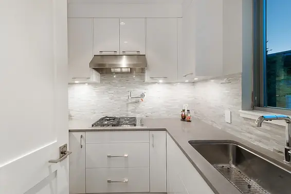 4265 Rockbank Place, West Vancouver For Sale - image 20