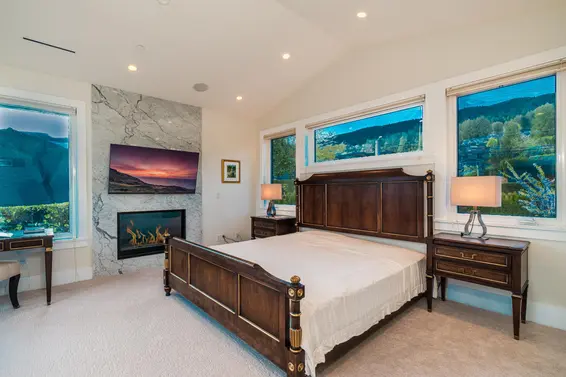 2408 Mathers Avenue, West Vancouver For Sale - image 15