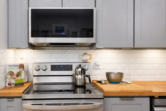 3938 Indian River Drive, North Vancouver For Sale - image 11