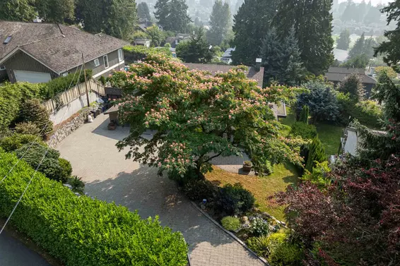 1240 Nepal Crescent, West Vancouver For Sale - image 2