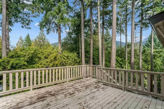 4648 Woodburn Road, West Vancouver For Sale - image 30