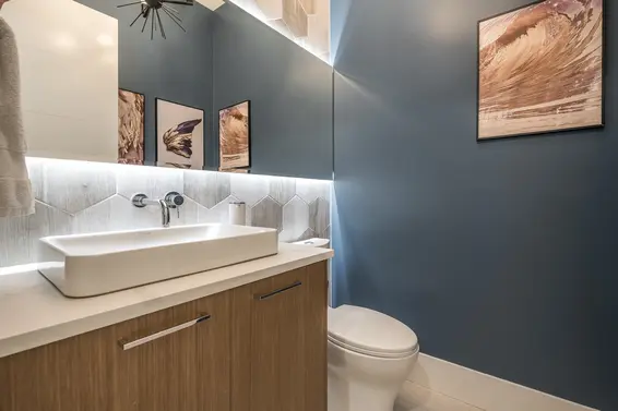 330 East 8th Street, North Vancouver For Sale - image 12