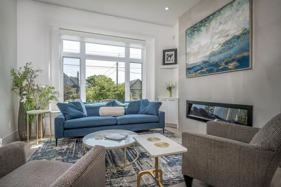 330 East 8th Street, North Vancouver For Sale - image 4