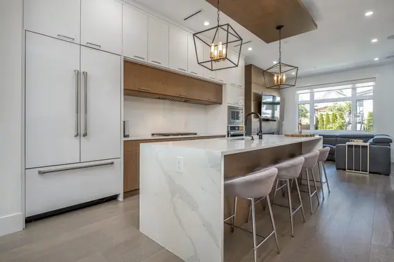 330 East 8th Street, North Vancouver For Sale - image 7
