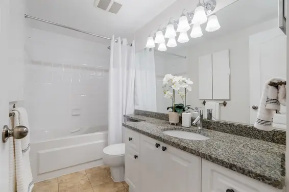 306 2059 Chesterfield Avenue, North Vancouver For Sale - image 20