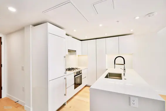 807 135 East 13th Street, Vancouver For Sale - image 10