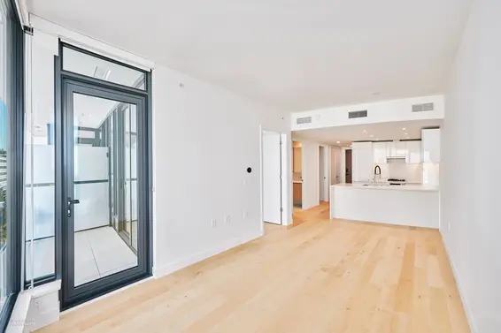 807 135 East 13th Street, Vancouver For Sale - image 7