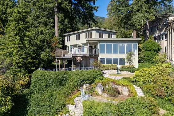 4020 Marine Drive, West Vancouver For Sale - image 2