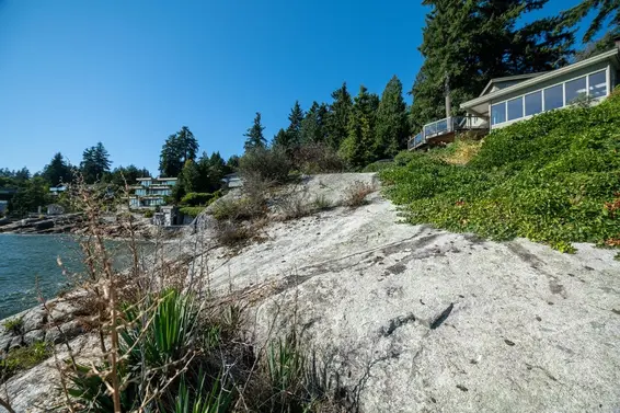 4020 Marine Drive, West Vancouver For Sale - image 21