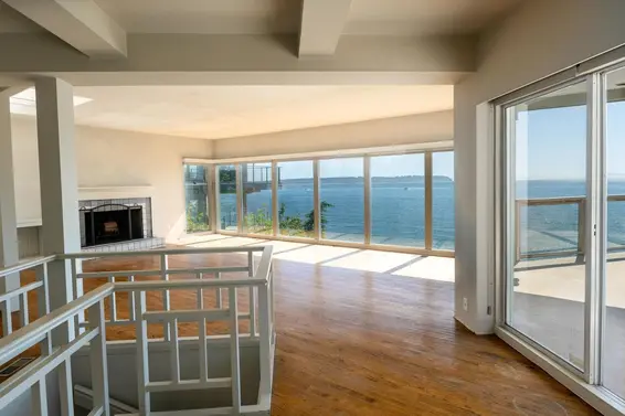 4020 Marine Drive, West Vancouver For Sale - image 9