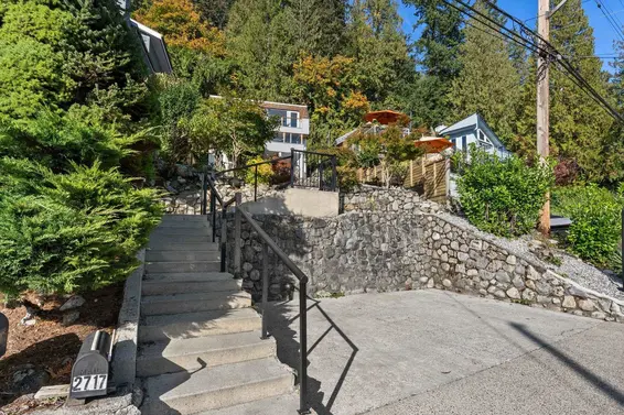 2717 Panorama Drive, North Vancouver For Sale - image 4