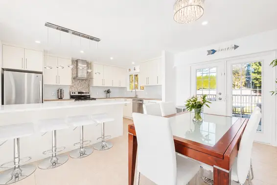 4072 Violet Street, North Vancouver For Sale - image 10