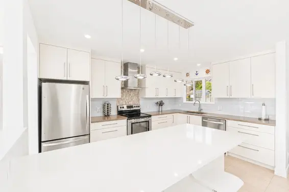 4072 Violet Street, North Vancouver For Sale - image 12