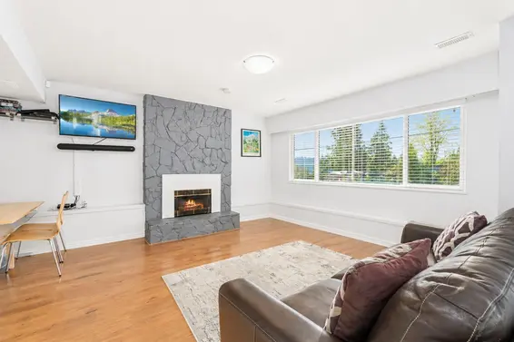 4072 Violet Street, North Vancouver For Sale - image 22