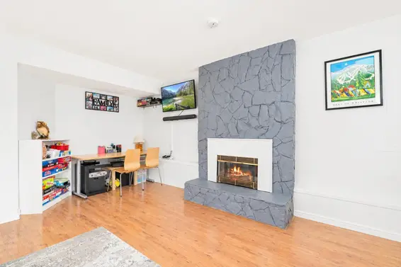 4072 Violet Street, North Vancouver For Sale - image 23