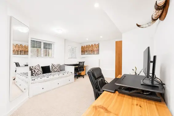 4072 Violet Street, North Vancouver For Sale - image 24