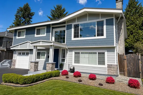 4072 Violet Street, North Vancouver For Sale - image 3