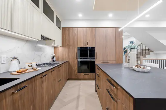 1921 Tatlow Avenue, North Vancouver For Sale - image 12