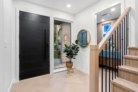 1921 Tatlow Avenue, North Vancouver For Sale - image 16