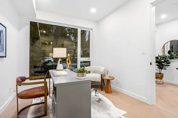 1921 Tatlow Avenue, North Vancouver For Sale - image 19