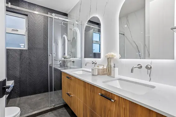 1921 Tatlow Avenue, North Vancouver For Sale - image 23