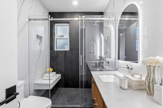 1921 Tatlow Avenue, North Vancouver For Sale - image 24