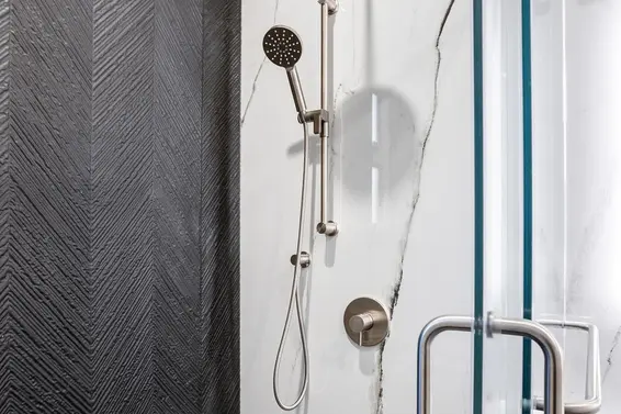 1921 Tatlow Avenue, North Vancouver For Sale - image 25