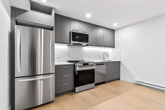 1921 Tatlow Avenue, North Vancouver For Sale - image 34