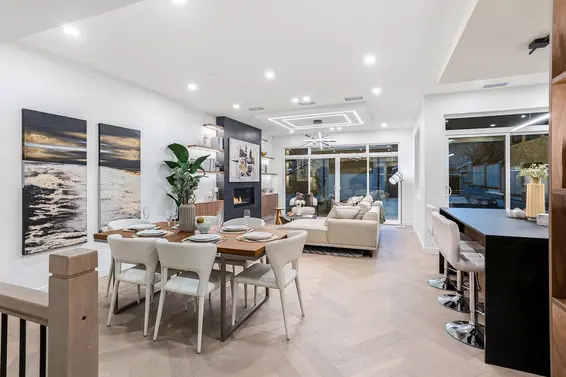 1921 Tatlow Avenue, North Vancouver For Sale - image 4