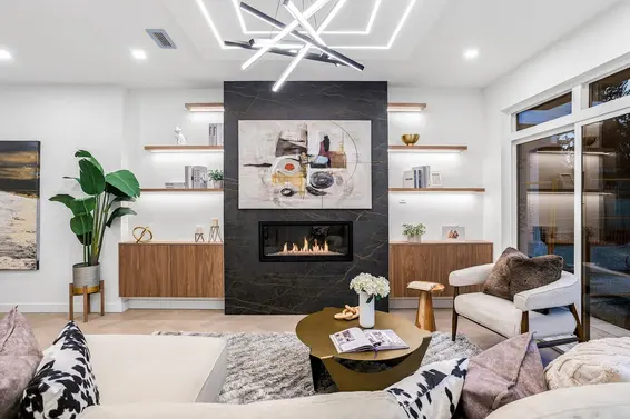 1921 Tatlow Avenue, North Vancouver For Sale - image 5