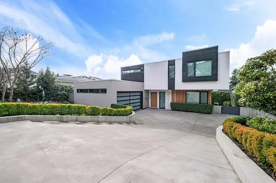 4275 Chelsea Crescent, North Vancouver For Sale - image 1