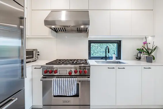 4275 Chelsea Crescent, North Vancouver For Sale - image 10