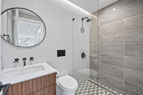 4275 Chelsea Crescent, North Vancouver For Sale - image 9