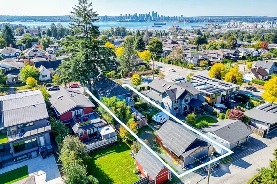 352 West 15Th Street, North Vancouver For Sale - image 2