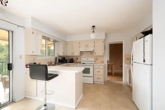 1285 Lucking Place, North Vancouver For Sale - image 13