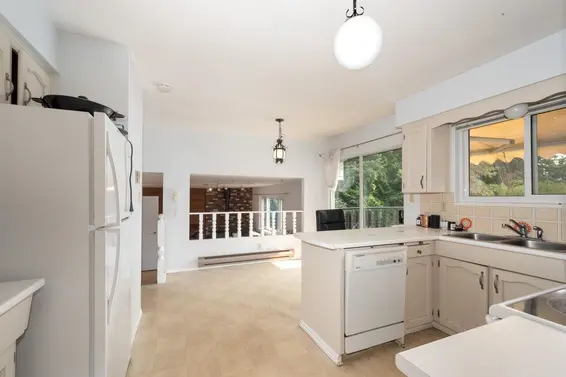 1285 Lucking Place, North Vancouver For Sale - image 16