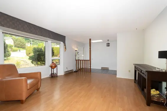 1285 Lucking Place, North Vancouver For Sale - image 4
