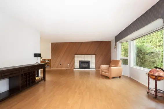 1285 Lucking Place, North Vancouver For Sale - image 8