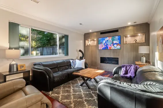 4529 Jerome Place, North Vancouver For Sale - image 8