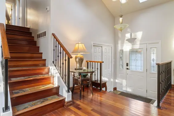 4529 Jerome Place, North Vancouver For Sale - image 9