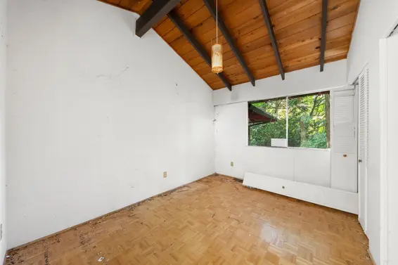 3745 Southridge Avenue, West Vancouver For Sale - image 16