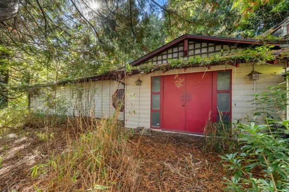 3745 Southridge Avenue, West Vancouver For Sale - image 3