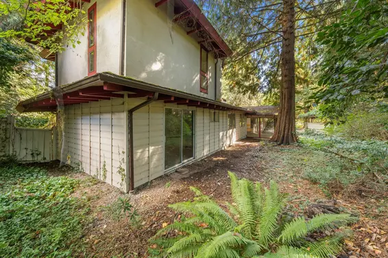 3745 Southridge Avenue, West Vancouver For Sale - image 5