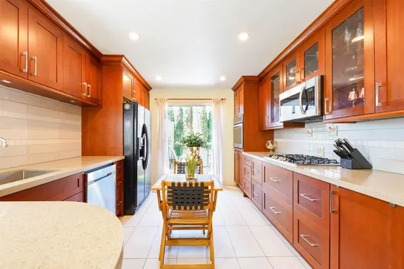 883 North Nairn Court, North Vancouver For Sale - image 15