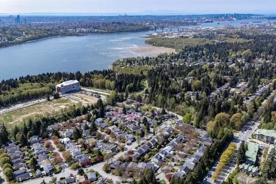 883 North Nairn Court, North Vancouver For Sale - image 2