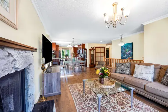 883 North Nairn Court, North Vancouver For Sale - image 8